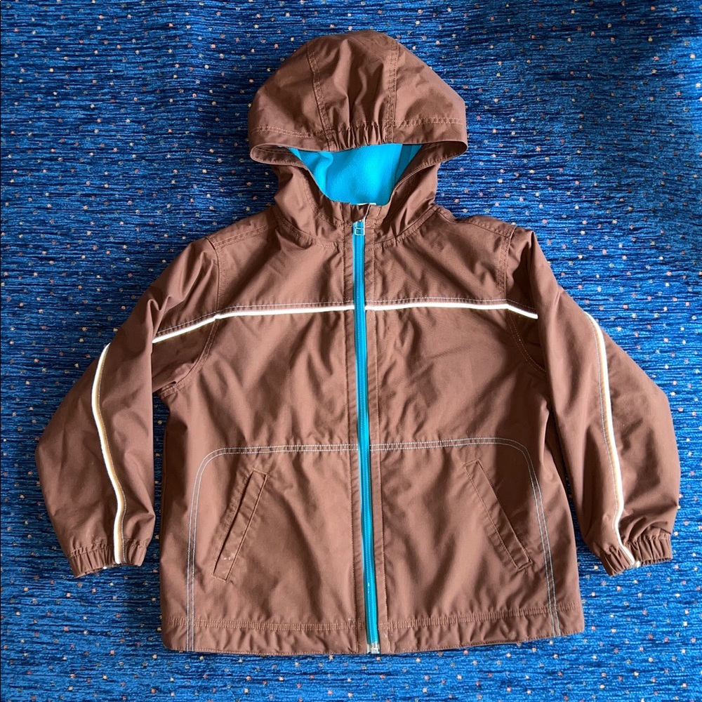 Hanna Andersson Brown waterproof shell with blue fleece lining size 5 or 110cm